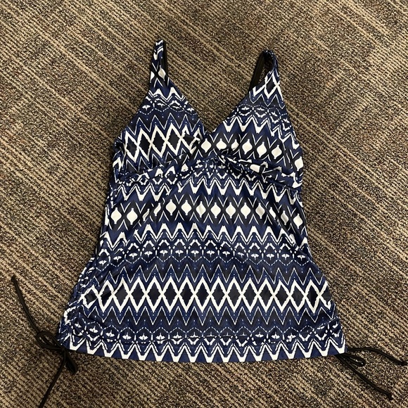 Womens Tankini Set Swimwear Size Medium Two Piece - Picture 2 of 5